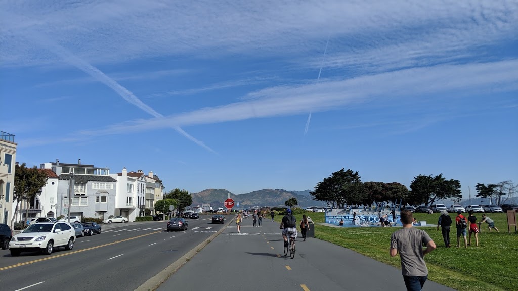 Starbucks | cafe | 3735 Buchanan St, San Francisco, CA 94123, USA | 4153462852 OR +1 415-346-2852