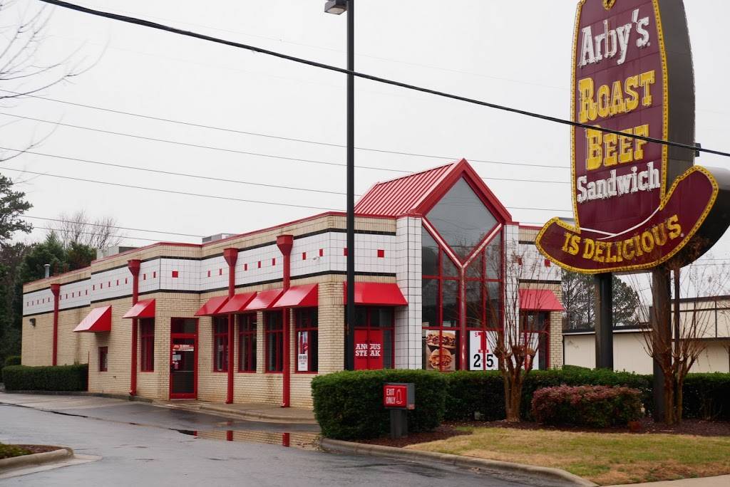 Arbys | restaurant | 3415 Hillsborough St, Raleigh, NC 27607, USA | 9198281850 OR +1 919-828-1850
