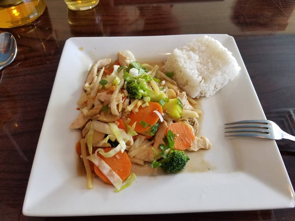 Chai Thai Cuisine | meal takeaway | 13747 S John Young Pkwy, Orlando, FL 32837, USA | 4078882662 OR +1 407-888-2662