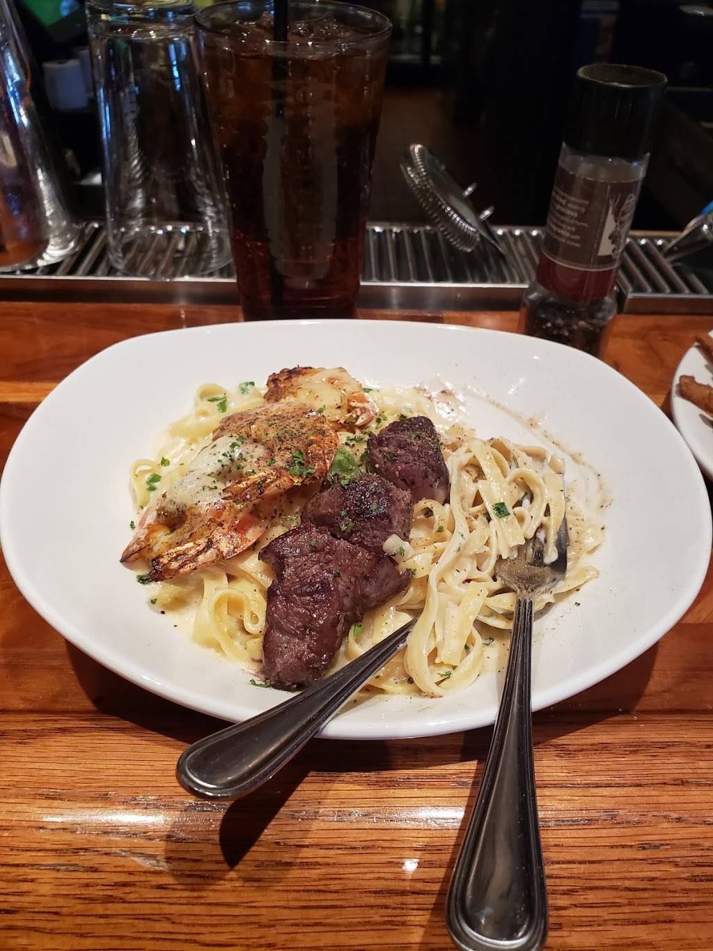 Outback Steakhouse | restaurant | 807 E Harmony Rd, Fort Collins, CO 80525, USA | 9702290889 OR +1 970-229-0889