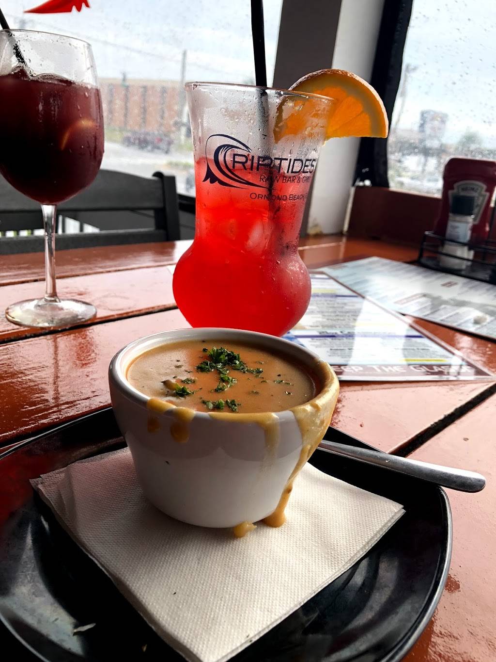 Riptides Raw Bar & Grill | restaurant | 869 S Atlantic Ave, Ormond Beach, FL 32176, USA | 3862564799 OR +1 386-256-4799