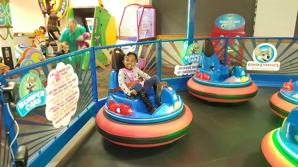 Chuck E. Cheese | restaurant | 10510 Metcalf Ln, Overland Park, KS 66202, USA | 9136488848 OR +1 913-648-8848