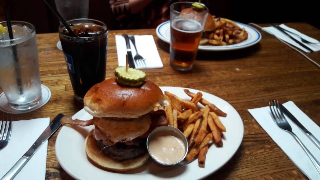 Black Bear Bar & Grill | restaurant | 205 Washington St, Hoboken, NJ 07030, USA | 2016565511 OR +1 201-656-5511