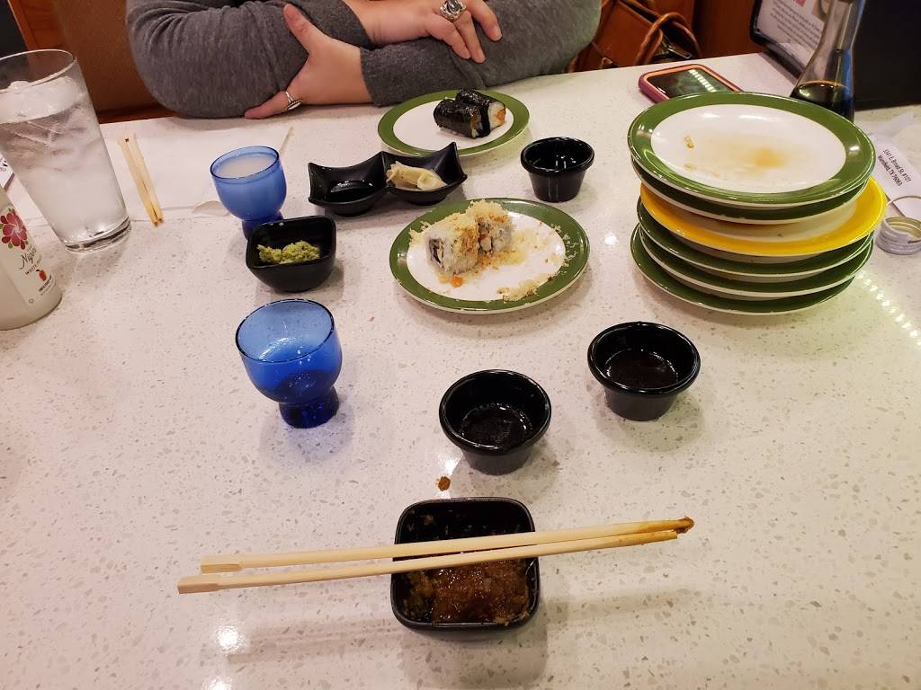 Akarii Revolving Sushi | restaurant | 3341 E Broad St #101, Mansfield, TX 76063, USA | 8174736888 OR +1 817-473-6888