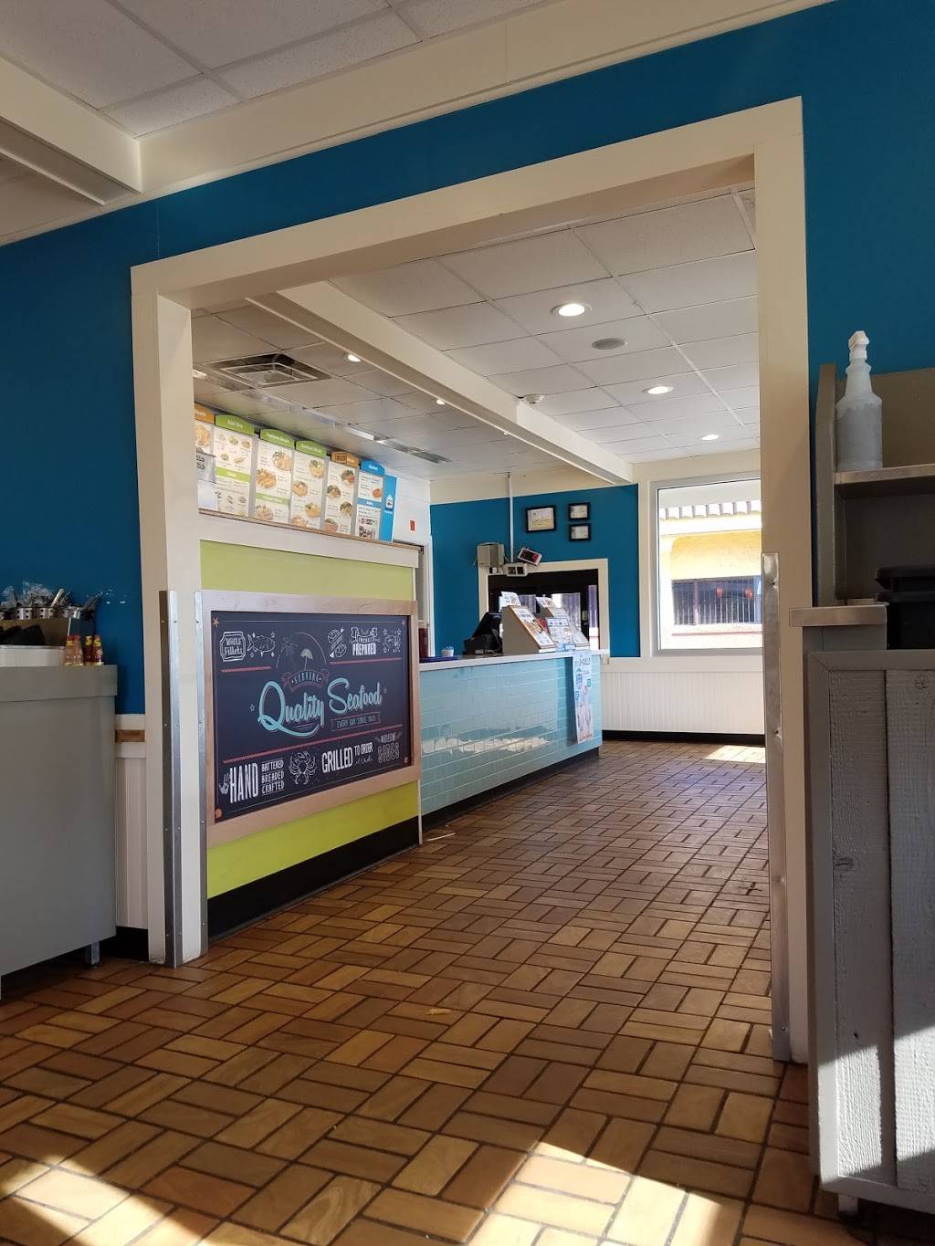 Captain Ds | restaurant | 6326 Rivers Ave, North Charleston, SC 29410, USA | 8437971571 OR +1 843-797-1571