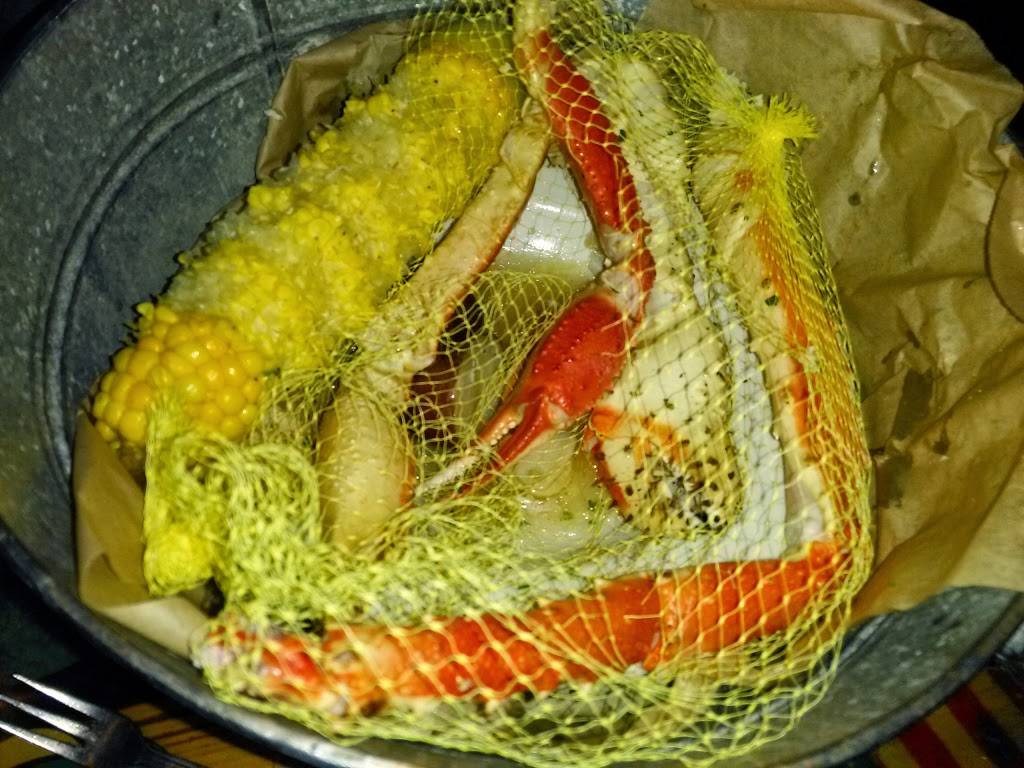 Joes Crab Shack | restaurant | 14025 E Evans Ave, Aurora, CO 80014, USA | 3033067070 OR +1 303-306-7070