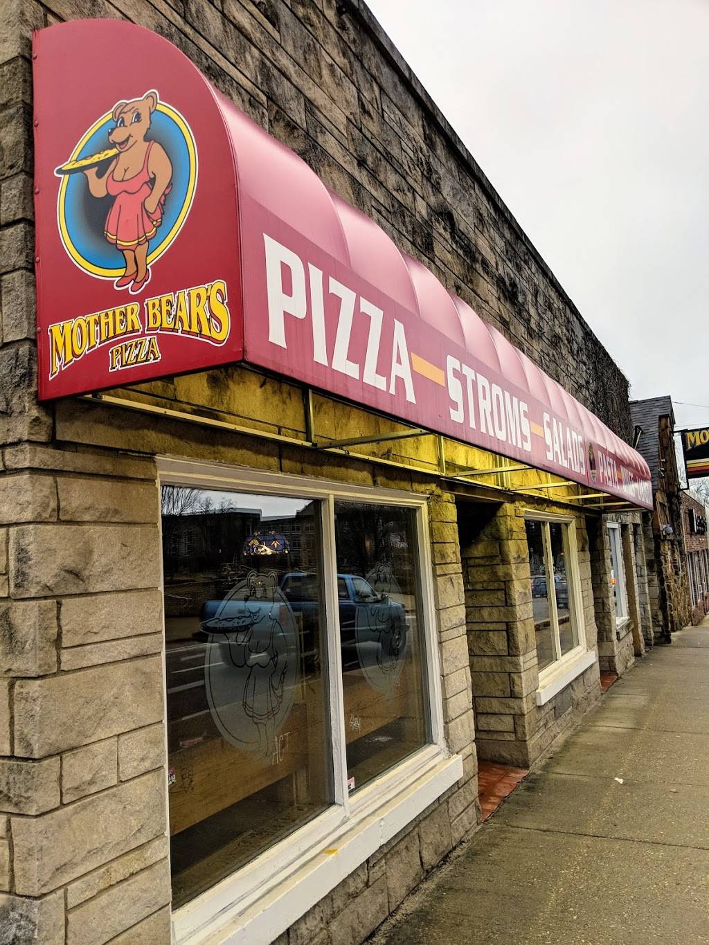 Mother Bears Pizza Campus | restaurant | 1428 E 3rd St, Bloomington, IN 47401, USA | 8123324495 OR +1 812-332-4495