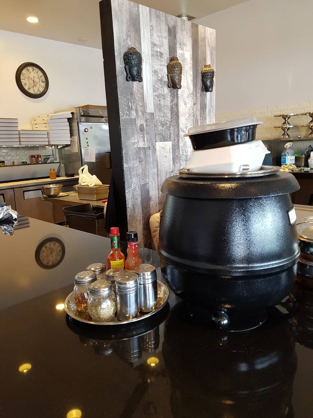 Spicy Kitchen & Pizzeria | restaurant | 6048 ON-9 #17, Schomberg, ON L0G 1T0, Canada | 9059397333 OR +1 905-939-7333