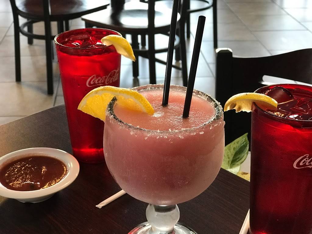 El Habanero Bar & Grill | restaurant | 6685 Eastex Fwy, Beaumont, TX 77706, USA | 4092231661 OR +1 409-223-1661