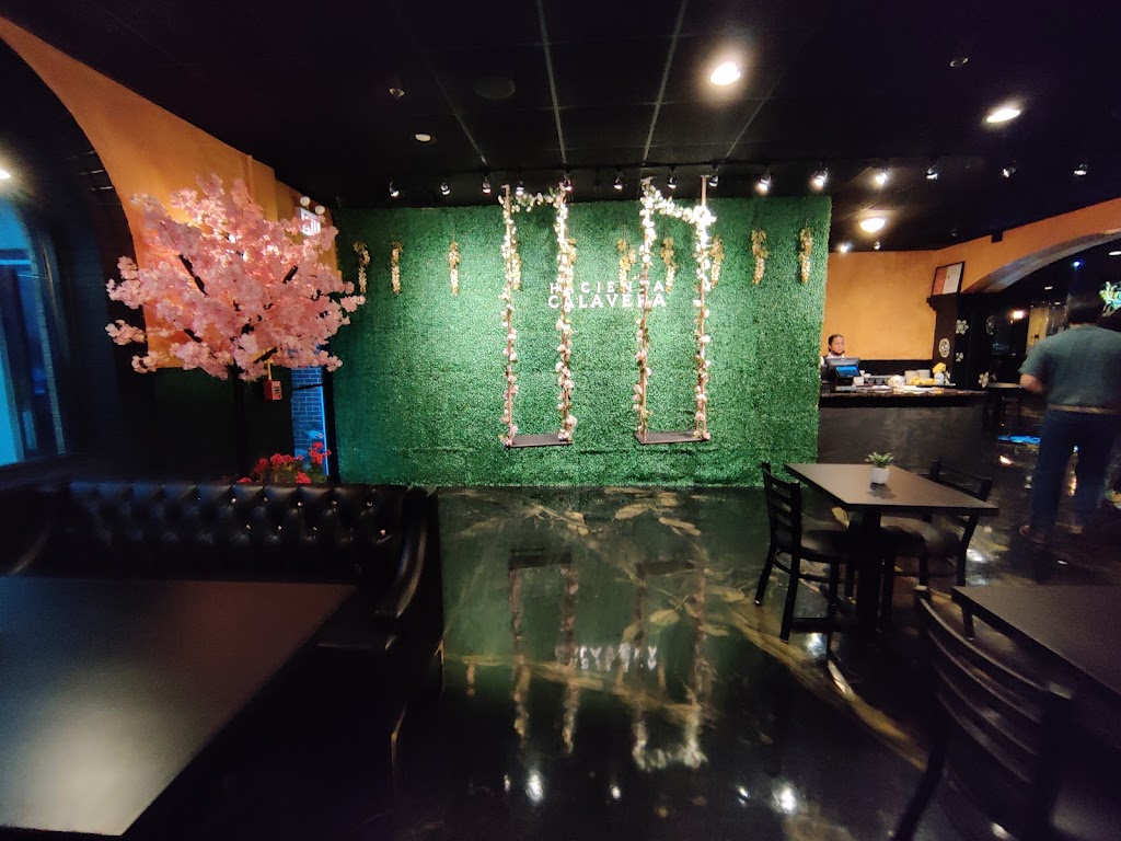 Hacienda Calavera | restaurant | 5503 W Cermak Rd, Cicero, IL 60804, USA | 3123156246 OR +1 312-315-6246