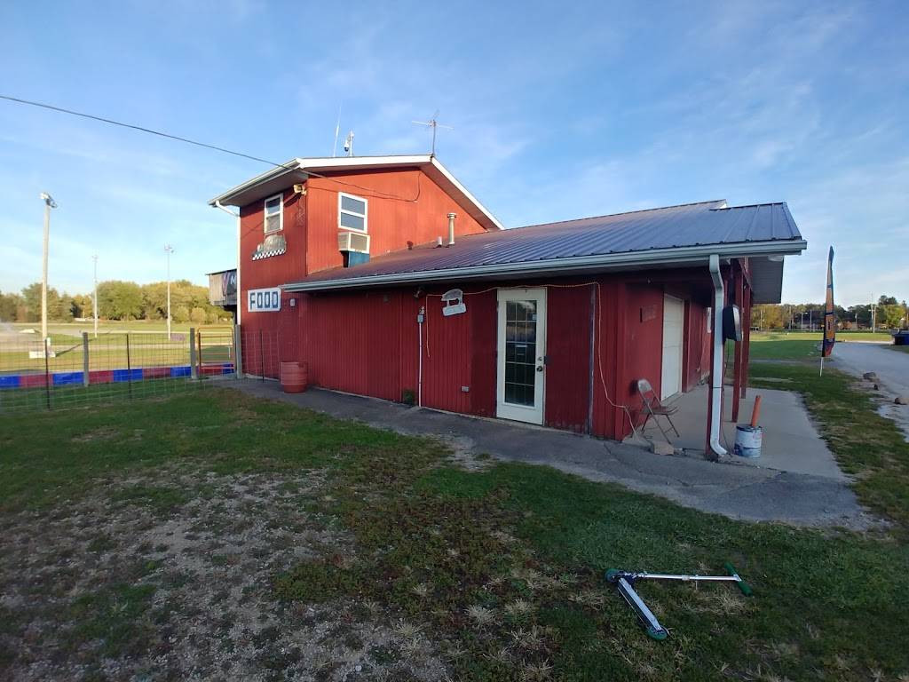 Bus Stop Kitchen | restaurant | 3674 E 2603rd Rd, Sheridan, IL 60551, USA | 8158261676 OR +1 815-826-1676