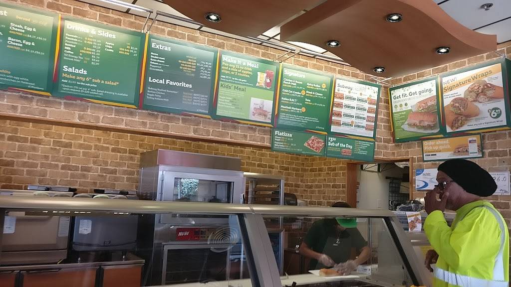 Subway | restaurant | 10130-300 Green Level Church Road, Cary, NC 27519, USA | 9194609422 OR +1 919-460-9422