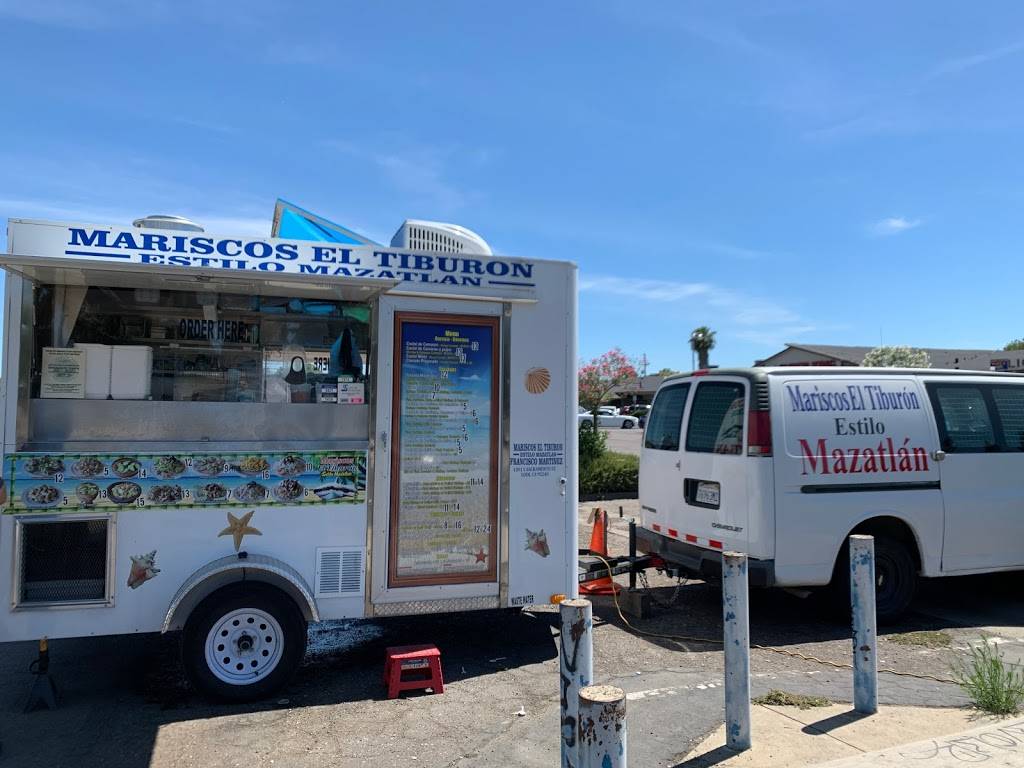 Mariscos El Tiburon | restaurant | 6111 N El Dorado St, Stockton, CA 95207, USA | 2096889067 OR +1 209-688-9067