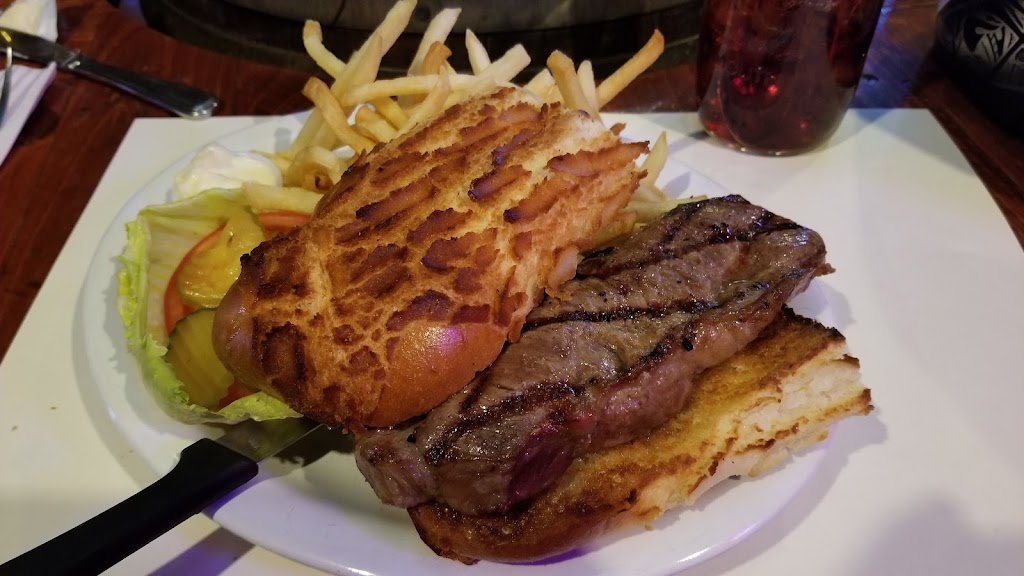 Boomer’s Saloon | restaurant | 45020 N Hwy 101, Laytonville, CA 95454, USA | 7079846534 OR +1 707-984-6534