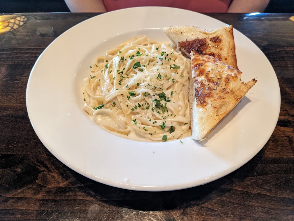 Petes Restaurant and Brewhouse | restaurant | Hilltop Dr, 815 Browning St, Redding, CA 96003, USA | 5306051773 OR +1 530-605-1773