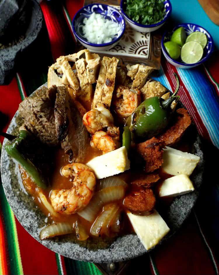 Toyos Restaurante & Panaderia | restaurant | 912 E Nolana Loop S, Pharr, TX 78577, USA | 9562585482 OR +1 956-258-5482