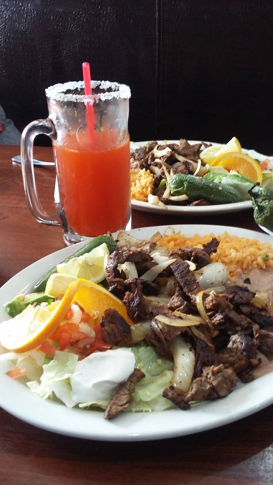 Mariscos La Marina | restaurant | 9404 Ovella Ave, Dallas, TX 75220, USA | 2143660703 OR +1 214-366-0703