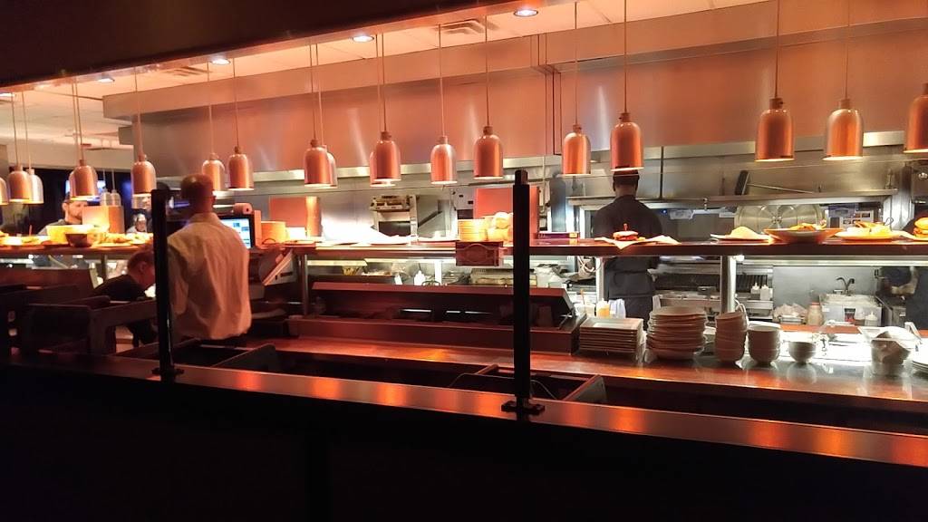 Yard House | restaurant | 21001 N Tatum Blvd Suite 48-1550, Phoenix, AZ 85050, USA | 4805639273 OR +1 480-563-9273