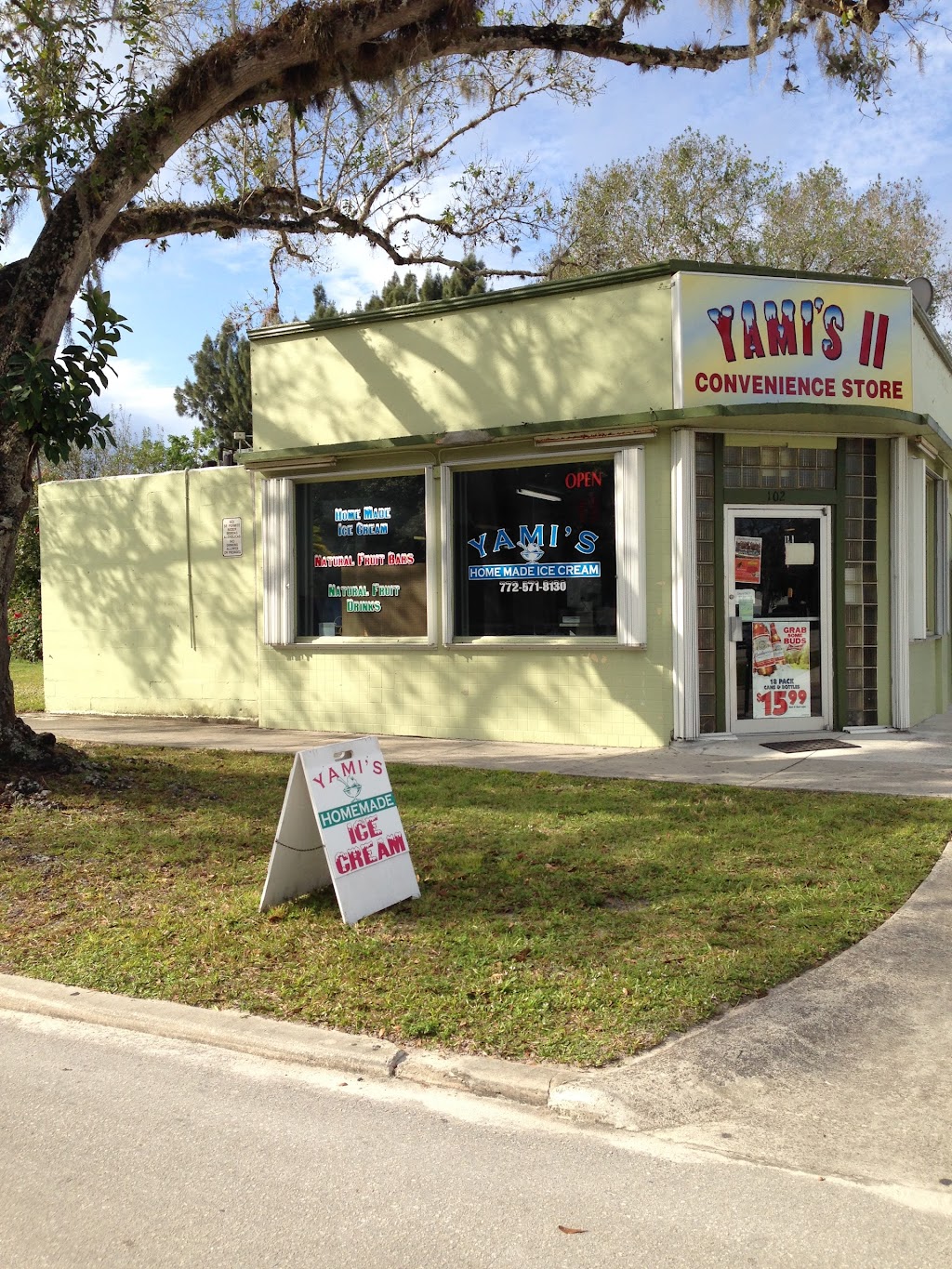 Yamis Ice Cream Shop | restaurant | 102 N Broadway St, Fellsmere, FL 32948, USA | 7725718130 OR +1 772-571-8130
