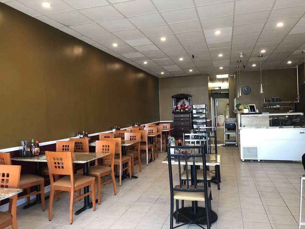 Flower Lantern Vegetarian Restaurant | restaurant | 2437 Finch Ave W #1, North York, ON M9M 2E7, Canada | 4167469888 OR +1 416-746-9888