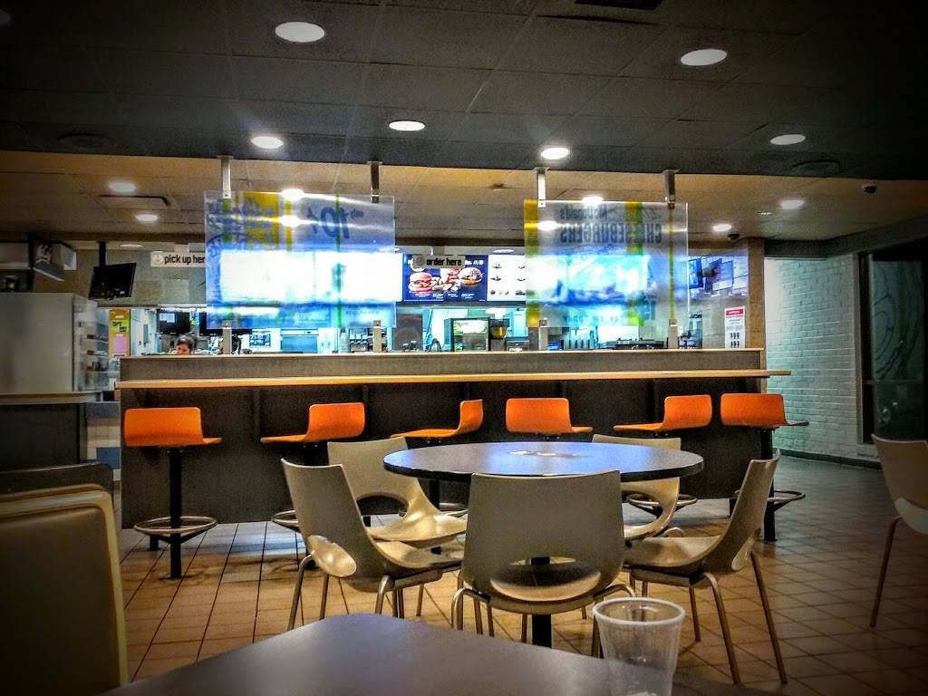 McDonalds | cafe | 16866 Beach Blvd, Huntington Beach, CA 92647, USA | 7148481361 OR +1 714-848-1361