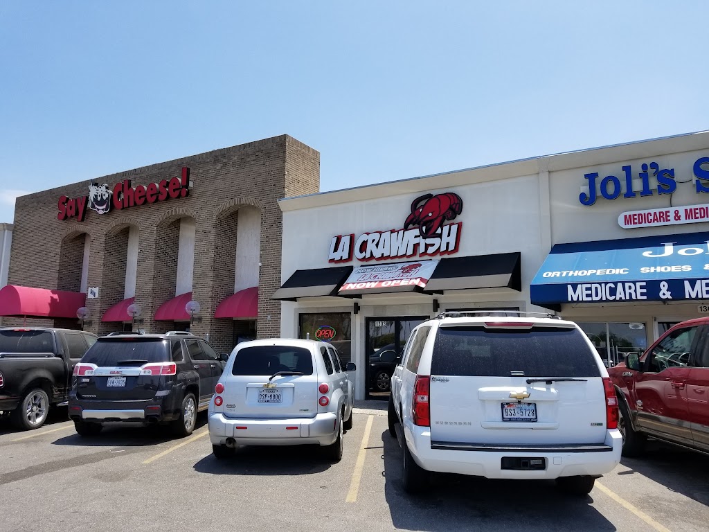 The LA Crawfish | restaurant | 1303 S 10th St, McAllen, TX 78501, USA | 9566275098 OR +1 956-627-5098