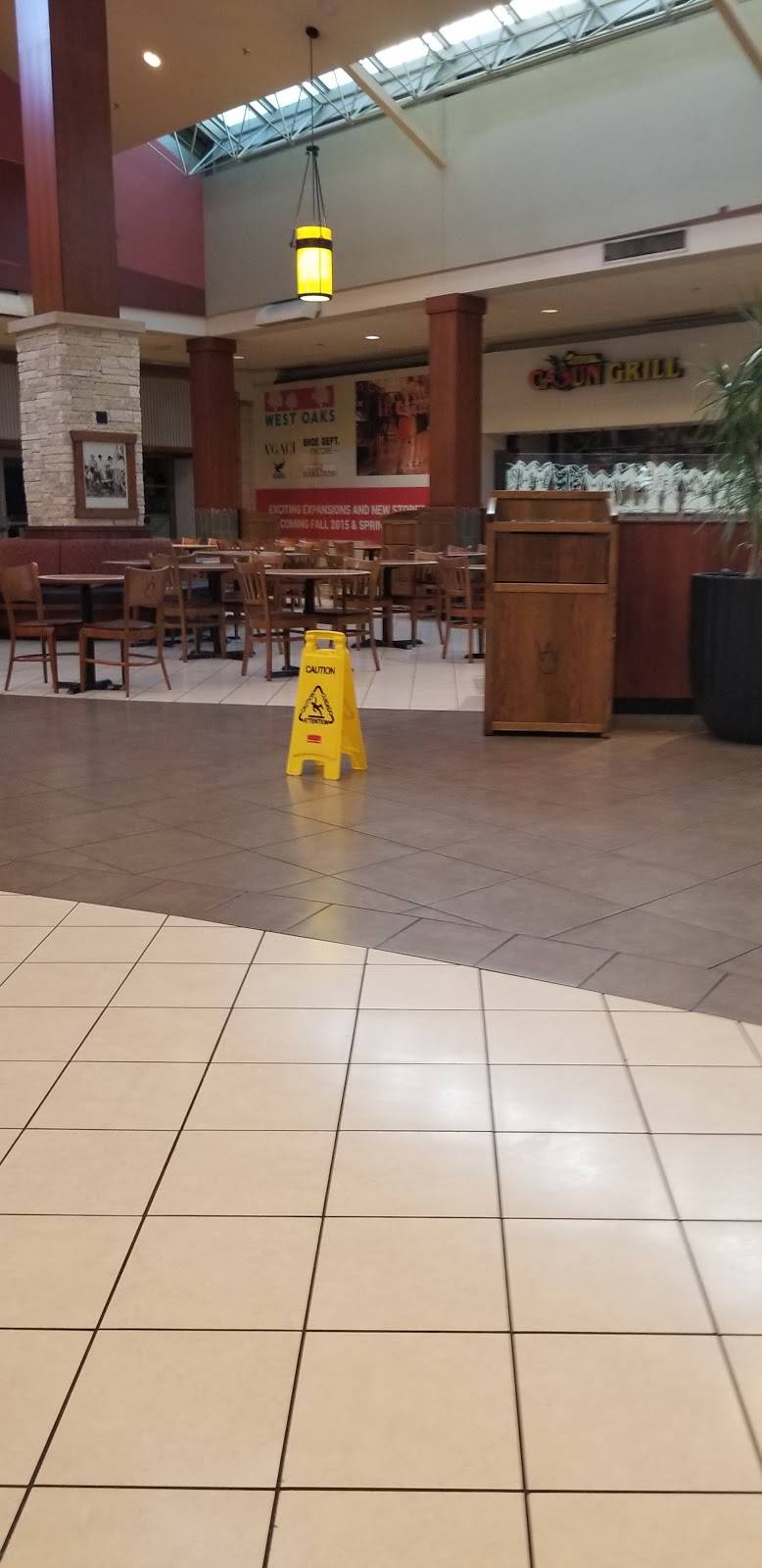 Nevaehs Plate | restaurant | 1000 West Oaks Mall, Houston, TX 77082, USA | 8323783717 OR +1 832-378-3717