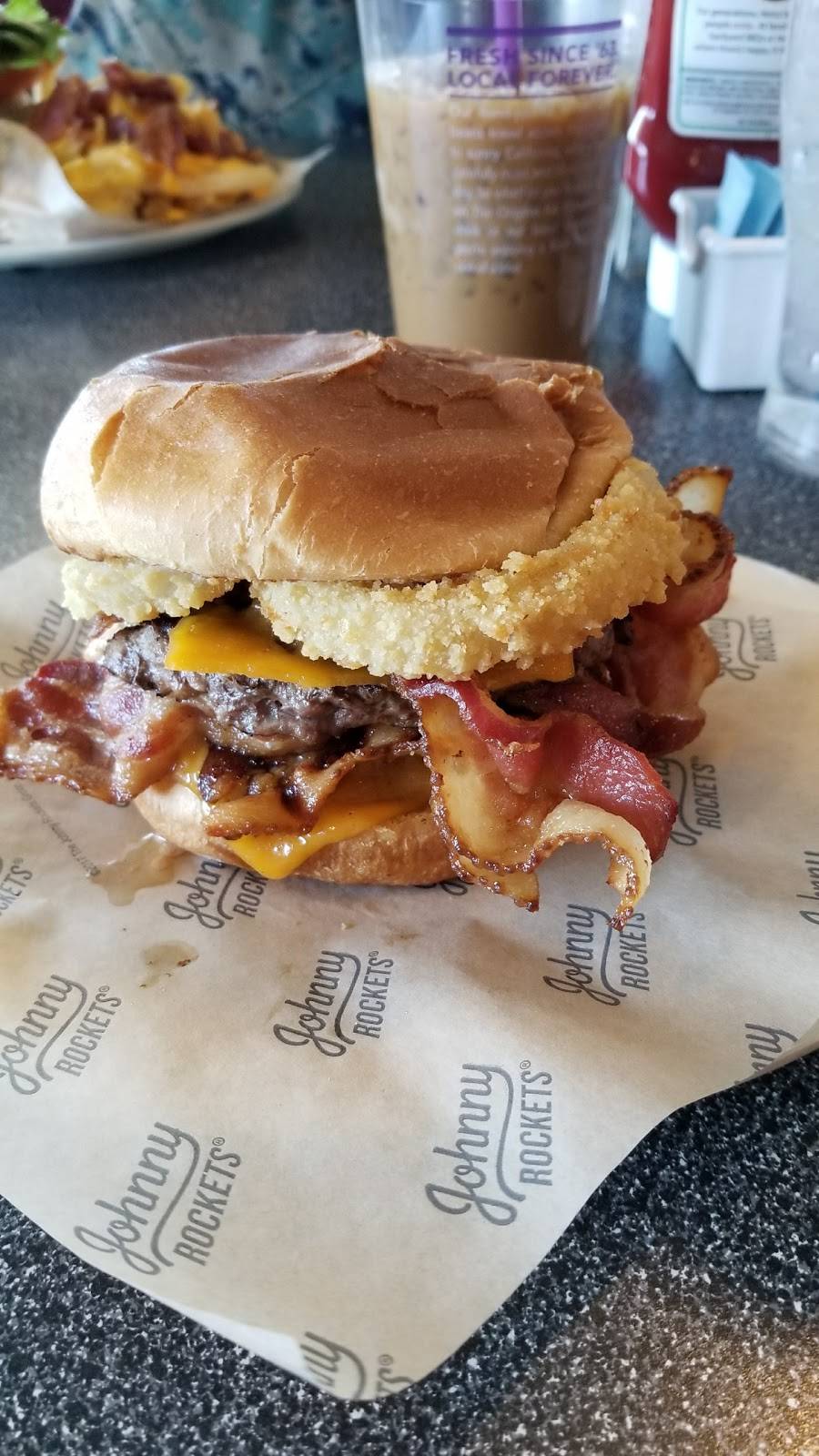 Johnny Rockets | restaurant | Mainside Center, 15103 Vandegrift Blvd, Camp Pendleton North, CA 92055, USA | 7608291258 OR +1 760-829-1258