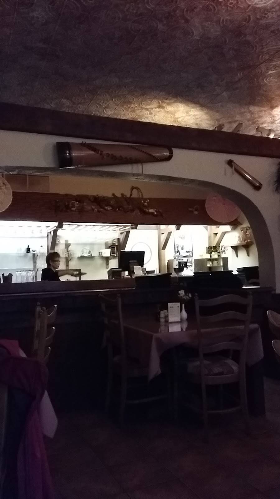 Restaurant Ly Anh | restaurant | 38 Rue Saint-Joseph, Granby, QC J2G 6T6, Canada | 4503729993 OR +1 450-372-9993