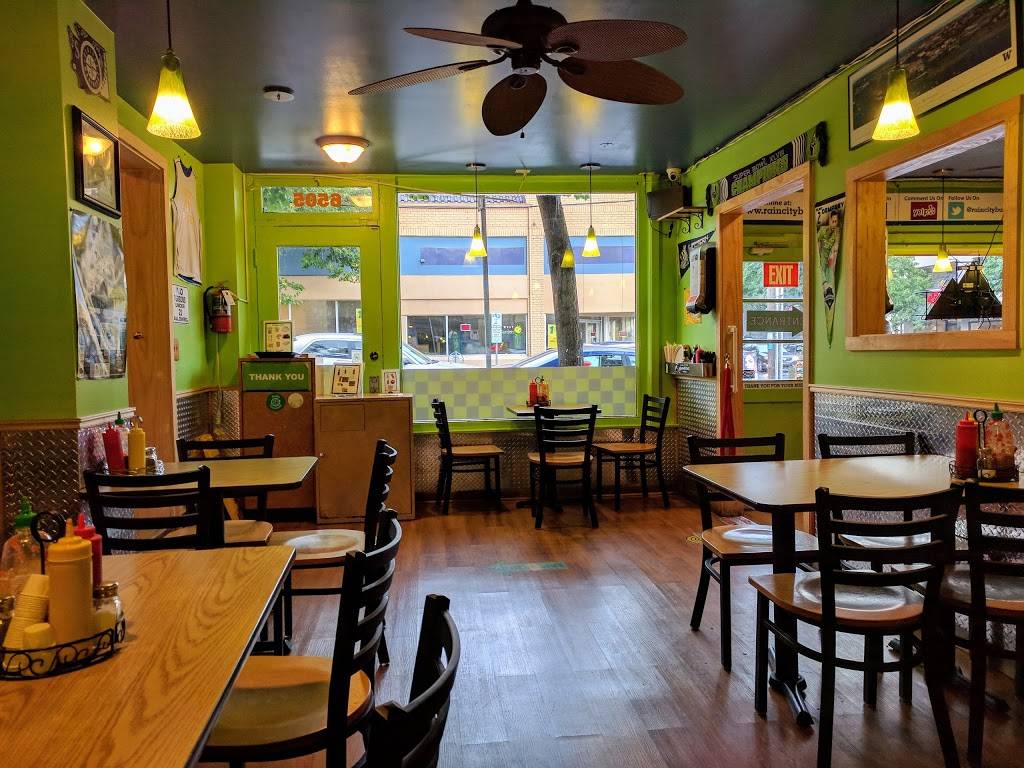 Rain City Burgers | restaurant | 6501 Roosevelt Way NE, Seattle, WA 98115, USA | 2065253542 OR +1 206-525-3542