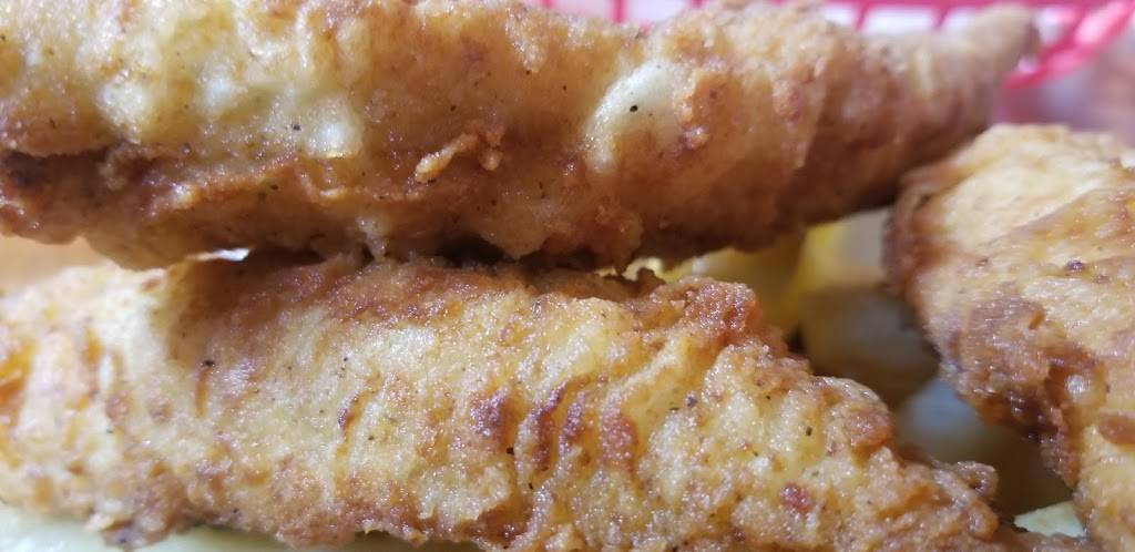 Villa Tap | restaurant | 2302 Packers Ave, Madison, WI 53704, USA | 6082449627 OR +1 608-244-9627