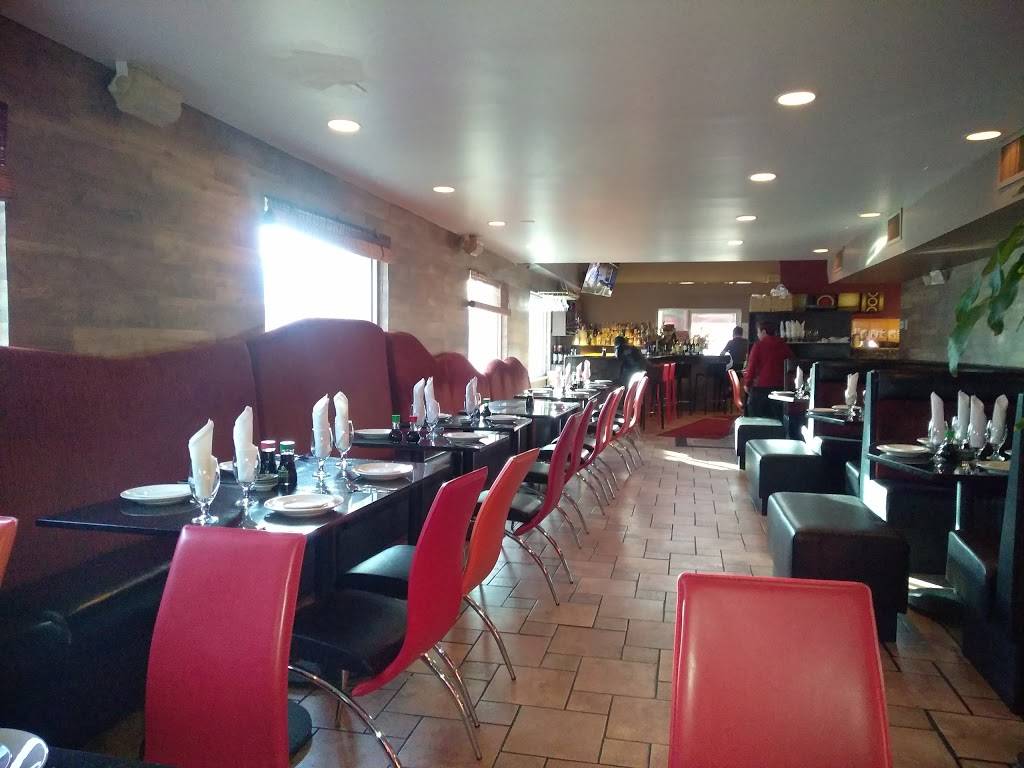 John Hollys Asian Bistro | restaurant | 2422 S Downing St, Denver, CO 80210, USA | 3037228686 OR +1 303-722-8686