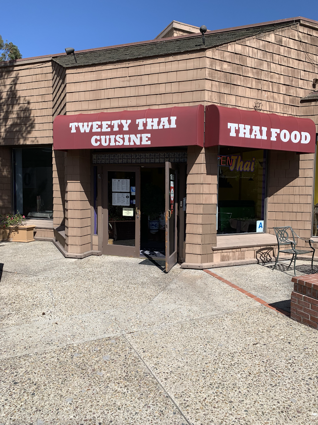 Tweety Thai Cuisine | restaurant | 1768 Garnet Ave, San Diego, CA 92109, USA | 8584833266 OR +1 858-483-3266