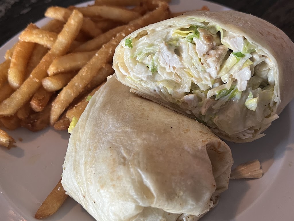 Flippys Bar and Grill | restaurant | 208 W South Railroad St, Kendall, WI 54638, USA | 6084637366 OR +1 608-463-7366