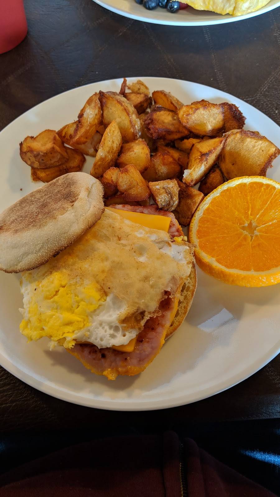 The Waubic Restaurant | restaurant | 27Severn River, Muskoka Lakes, ON P0C 1M0, Canada | 7057560817 OR +1 705-756-0817