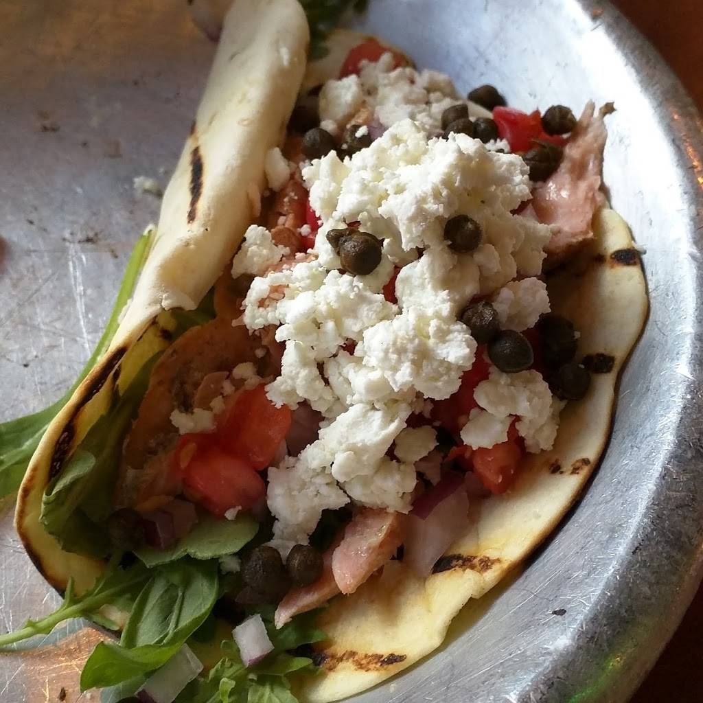 Reverends Bar & Grill | restaurant | 130 E Wooster St, Bowling Green, OH 43402, USA | 4193520400 OR +1 419-352-0400