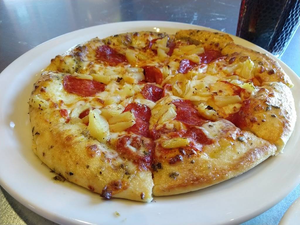 Pizza Hut | restaurant | 531 N Grand St, Schoolcraft, MI 49087, USA | 2696792227 OR +1 269-679-2227