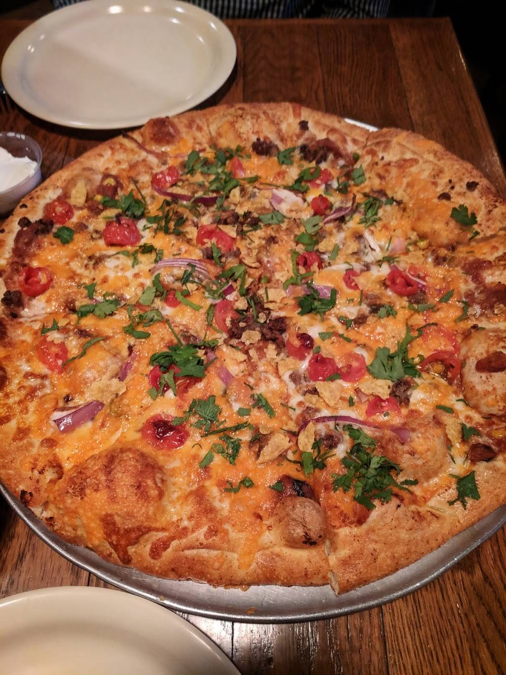 The Corner Slice | restaurant | 600 N Elm St, Greensboro, NC 27401, USA | 3363333077 OR +1 336-333-3077