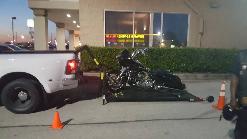 Buffalo Wild Wings | restaurant | 6604 Garth Rd, Baytown, TX 77521, USA | 2814217606 OR +1 281-421-7606