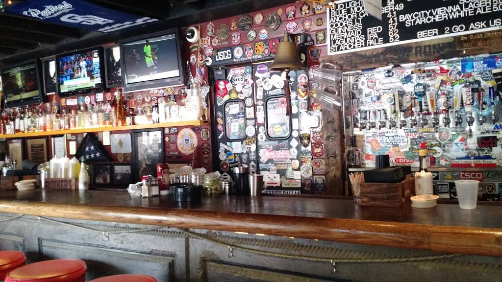 Waterfront Bar & Grill | restaurant | 2044 Kettner Blvd, San Diego, CA 92101, USA | 6192329656 OR +1 619-232-9656