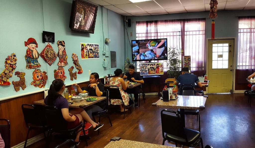 Huong Que Deli and Cafe | restaurant | 7127 Martin Luther King Jr Way S, Seattle, WA 98118, USA | 2067224318 OR +1 206-722-4318