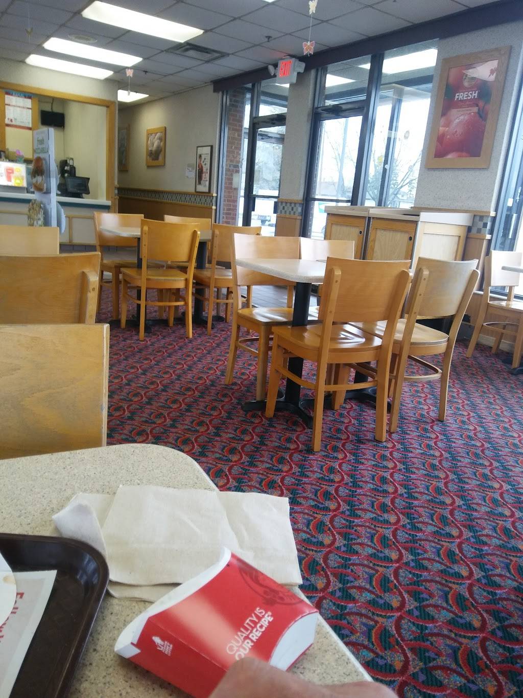 Wendys | restaurant | 110 S Larkin Ave, Joliet, IL 60436, USA | 8157309708 OR +1 815-730-9708