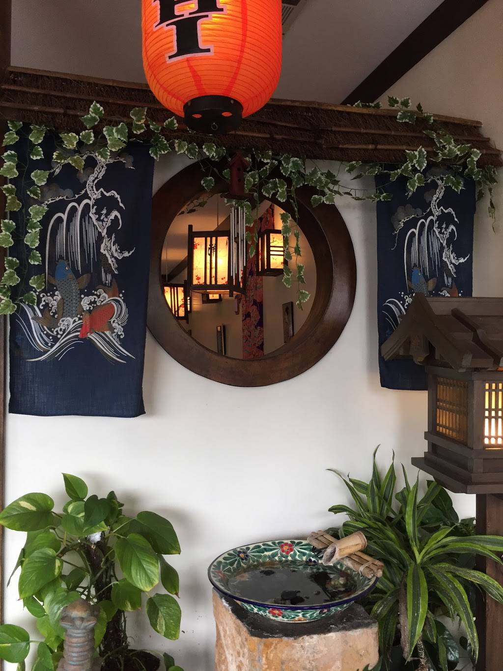 Ichiban Sushi | restaurant | 1812 Cliff Dr, Santa Barbara, CA 93109, USA | 8055647653 OR +1 805-564-7653