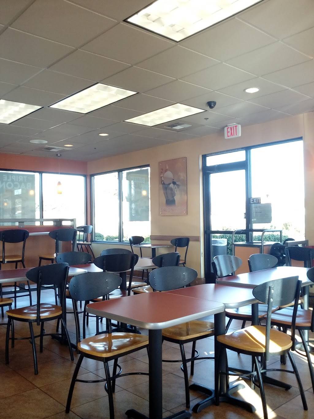 Jack in the Box | restaurant | 35 Admiral Callaghan Ln, Vallejo, CA 94591, USA | 7075573473 OR +1 707-557-3473