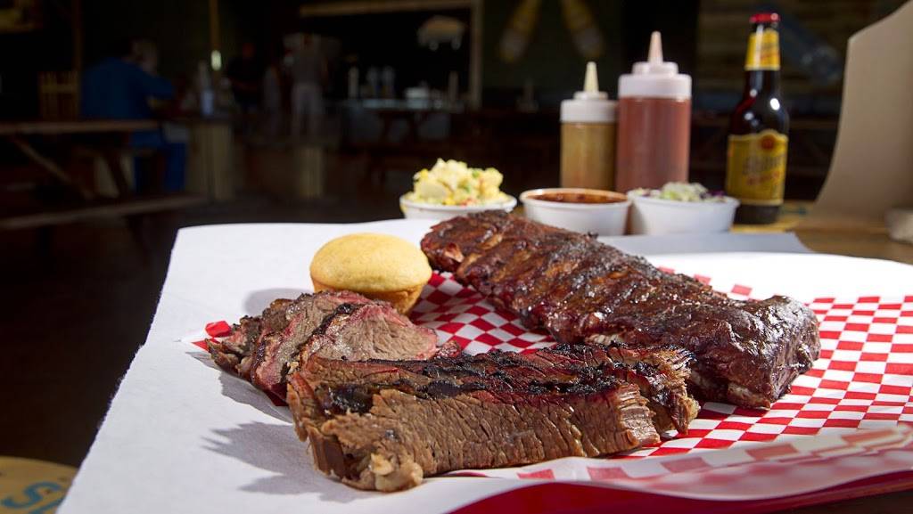 Big Bs Texas BBQ | restaurant | 3019 St Rose Pkwy #130, Henderson, NV 89052, USA | 7022606327 OR +1 702-260-6327