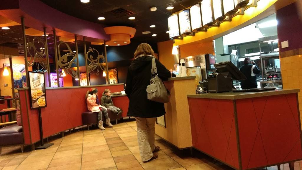 Taco Bell | meal takeaway | 3920 Goodman Rd E, Southaven, MS 38672, USA | 6628903510 OR +1 662-890-3510