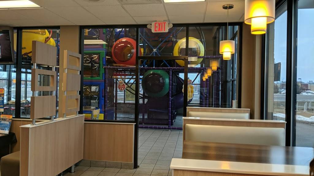 Burger King | restaurant | 38711 Tanger Dr, North Branch, MN 55056, USA | 6516748727 OR +1 651-674-8727