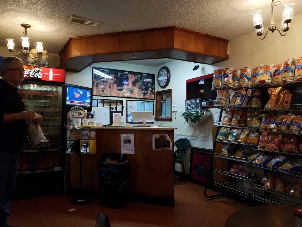 Brooks Barbecue | restaurant | 203 Union Ave, Muscle Shoals, AL 35661, USA | 2563811491 OR +1 256-381-1491