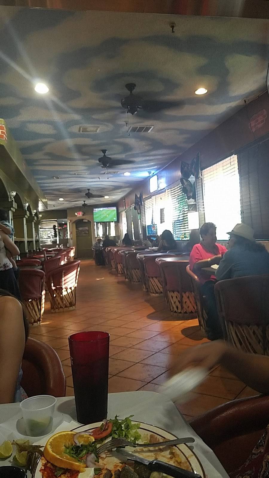 Puerto Vallarta Seafood | restaurant | 920 Lacey Blvd, Hanford, CA 93230, USA | 5595851483 OR +1 559-585-1483