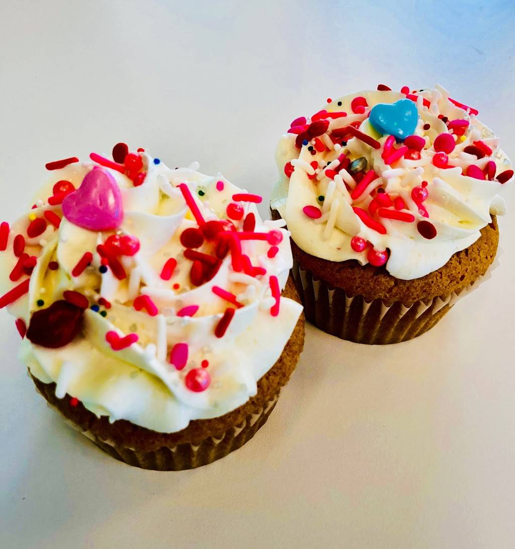 Big Mikes Baking Company At Tunies | bakery | 5651 Coral Ridge Dr, Coral Springs, FL 33076, USA | 9549523100 OR +1 954-952-3100